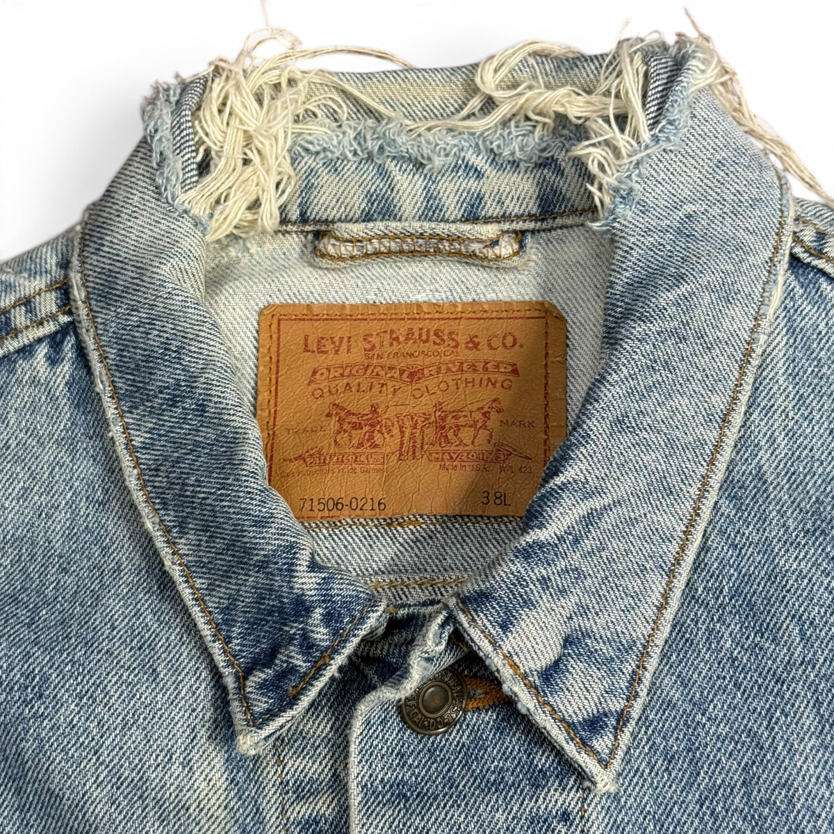 vintage 80s levis 71506 0216 usa made distressed light wash denim trucker jacket