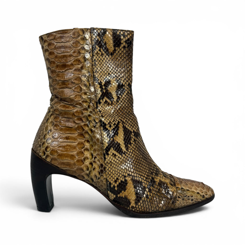 vintage fendi python snakeskin curved heel boots