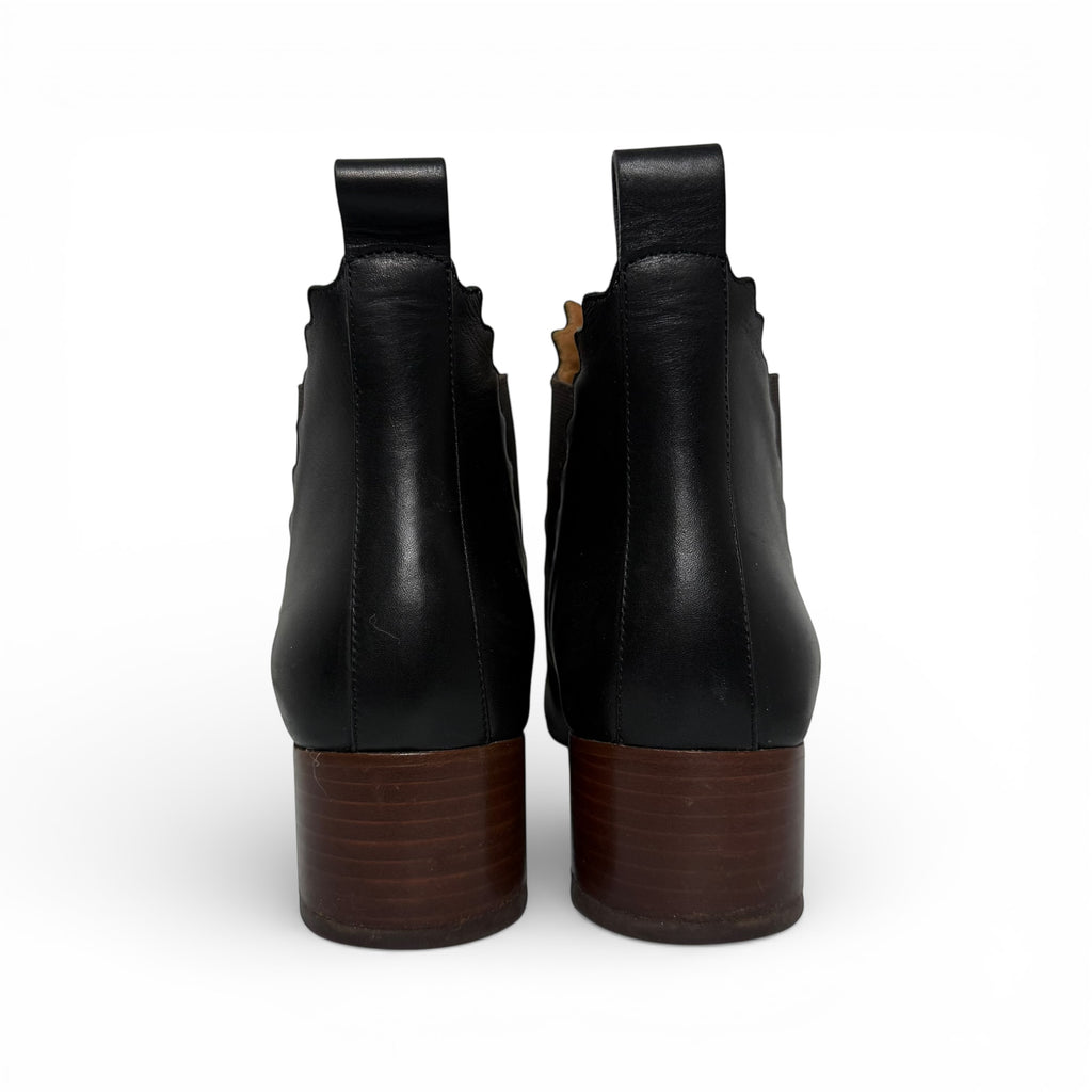 chloé scalloped black leather ankle boots