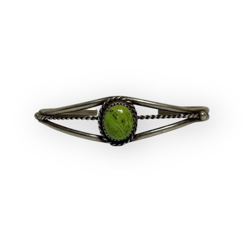 vintage navajo sterling silver & green turquoise cuff bracelet