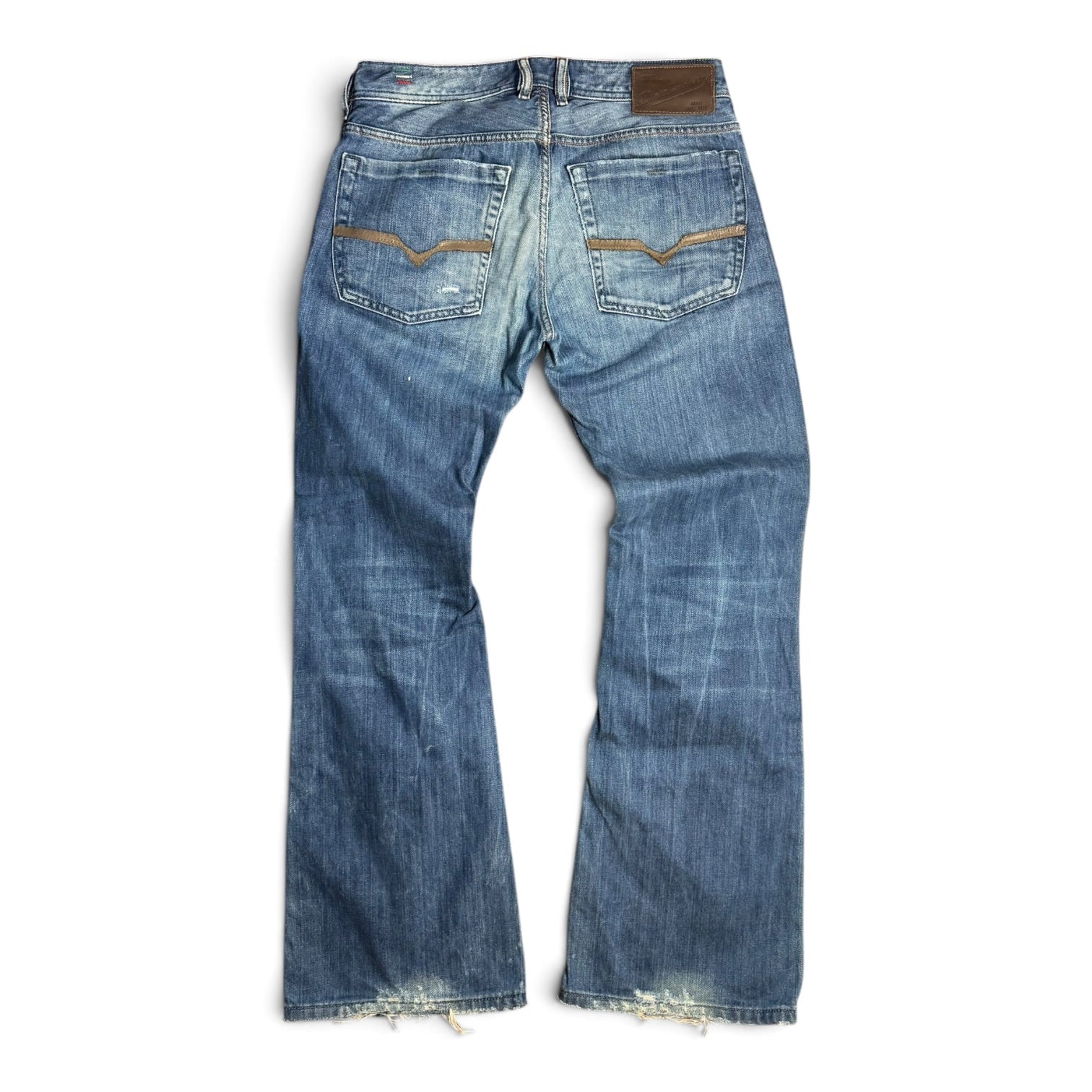 2000s diesel zathan distressed medium wash bootcut button fly 008IN blue jeans