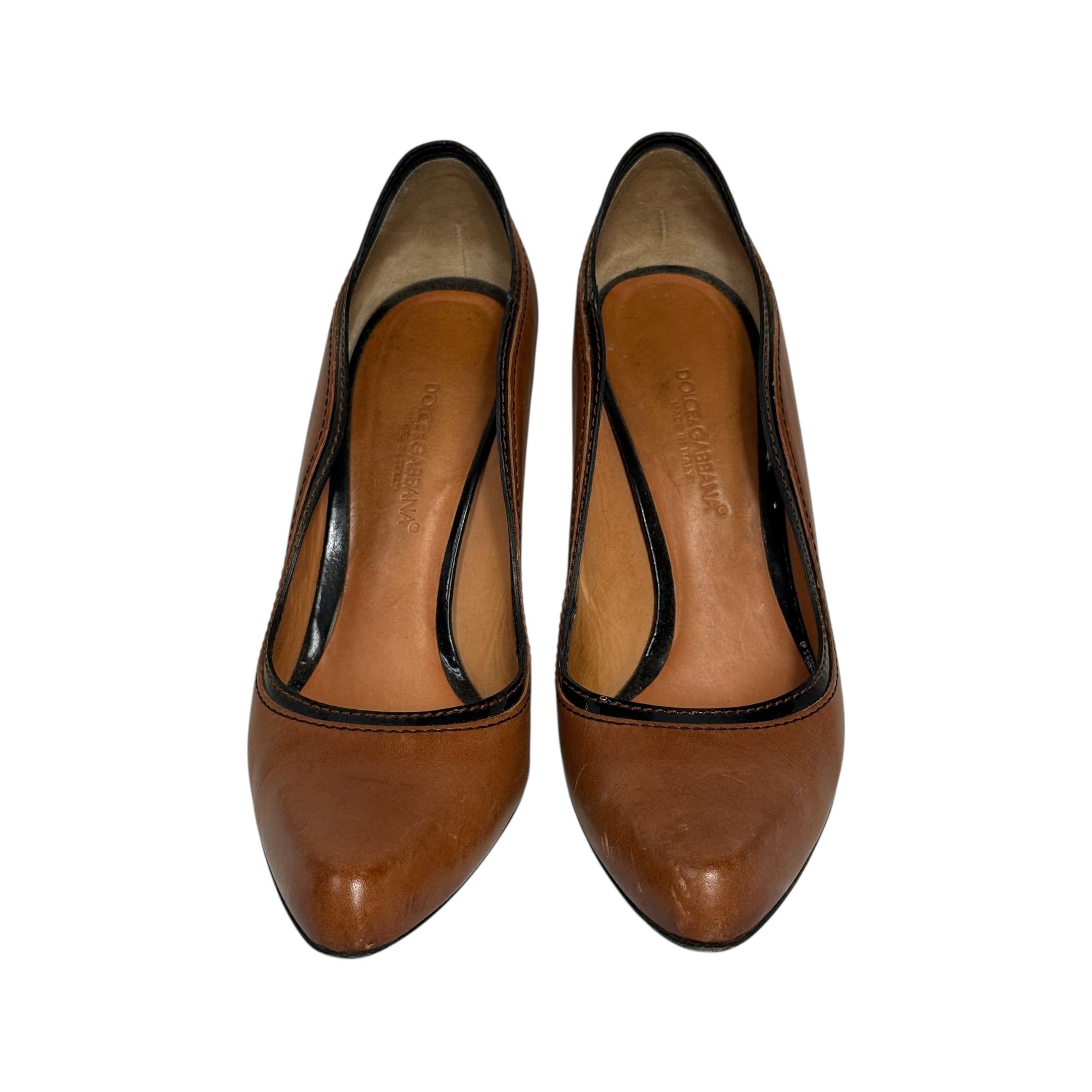 2000s dolce & gabbana brown leather & wavy black patent trim pumps