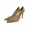 manolo blahnik suede beige pointed toe classic pumps