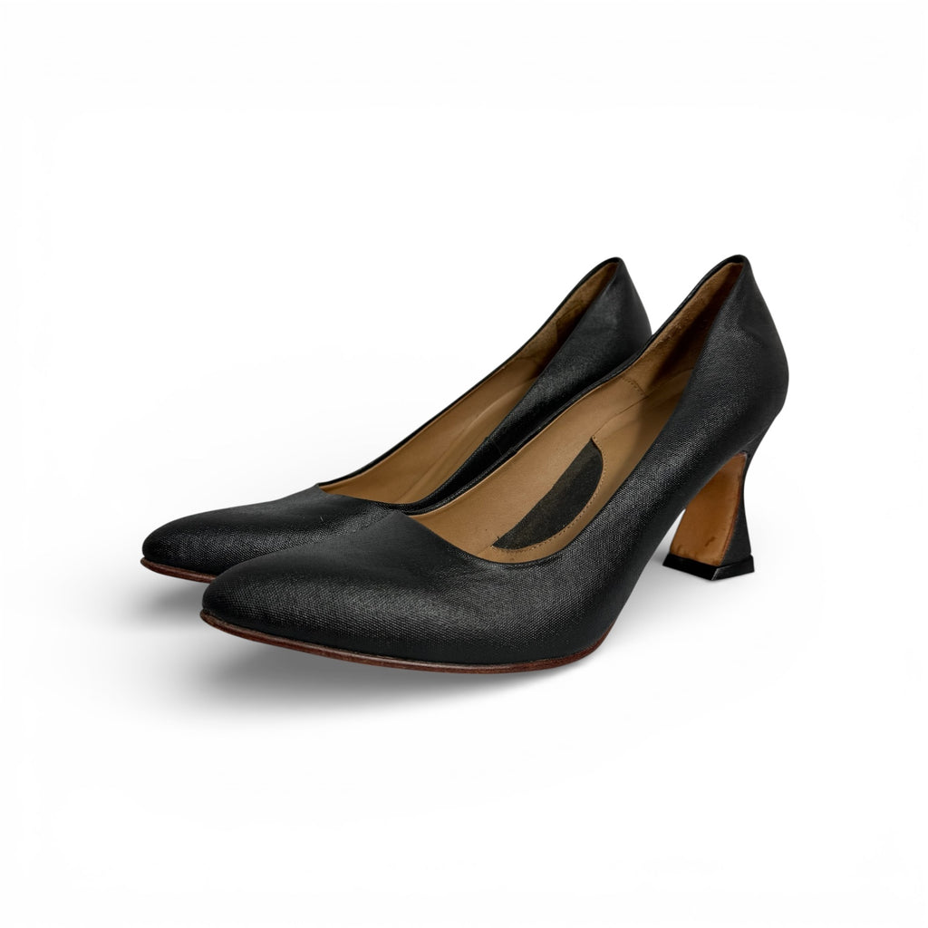 john fluevog desmond pumps