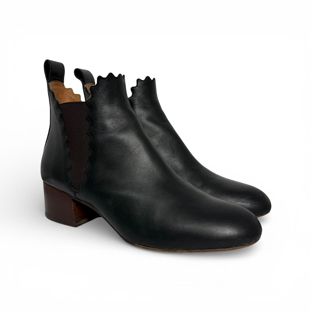 chloé scalloped black leather ankle boots